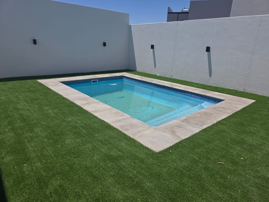 4 Bedroom Property for Sale in Sandown Western Cape